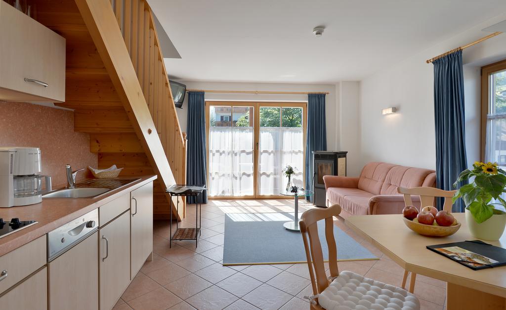 Hotel Theresia Garni Sankt Johann in Tirol Quarto foto