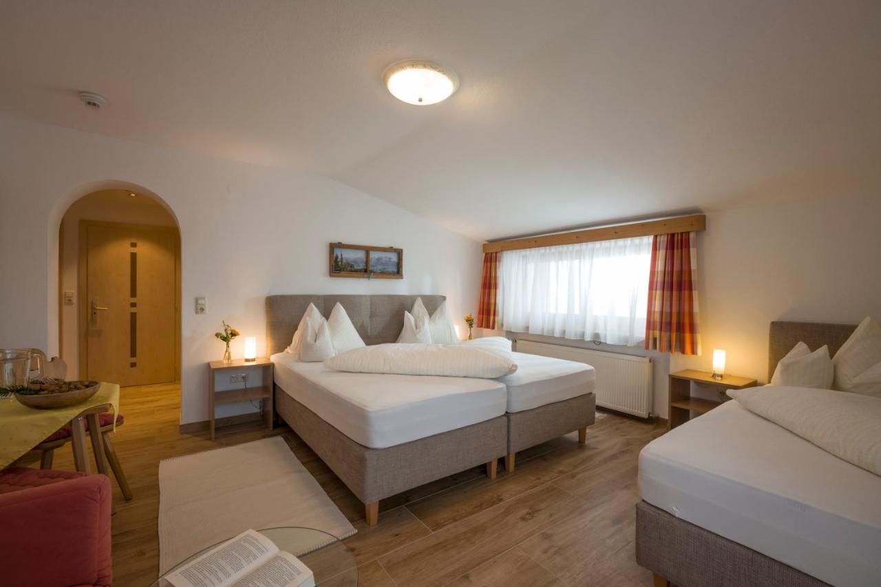Hotel Theresia Garni Sankt Johann in Tirol Exterior foto