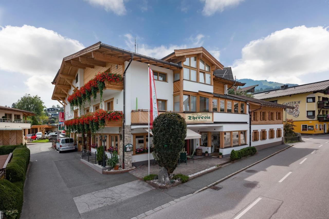Hotel Theresia Garni Sankt Johann in Tirol Exterior foto